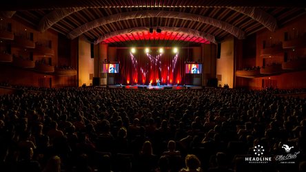 Tranzacție surpriză: Familia Apreutese, fondatoarea holdingului International Alexander, cumpără jumătate din cea mai mare agenție de concerte și stand-up comedy din România