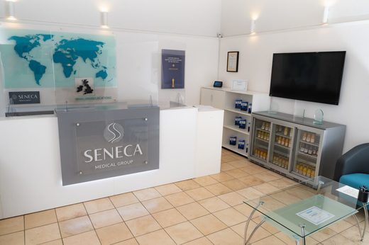 Nou jucător: Rețeaua de clinici pentru transplant de păr Seneca Medical se pregătește să intre în România
