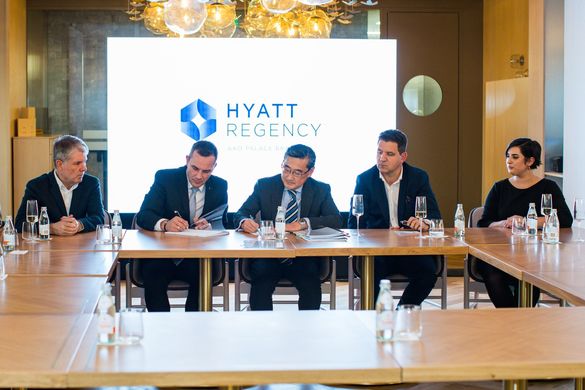 FOTO Start lucrări - Celebrul Aro-Palace, proiectat de nepotul lui Ion Creangă, va opera sub gigantului Hyatt