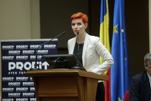 PROFIT GROWTH FORUM: Dobra, Mastercard: 40% din români nu au card bancar, dar 85% susțin lupta împotriva economiei gri