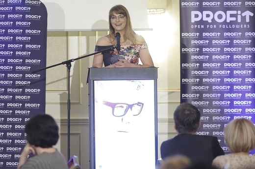 Gala Povești cu Profit Made în România: Monica Cadogan, Fondator Vivre - Avem o obsesie pentru a face lucrurile mai bine indiferent de cum sunt făcute atunci, mulțumesc colegilor că mă suportă