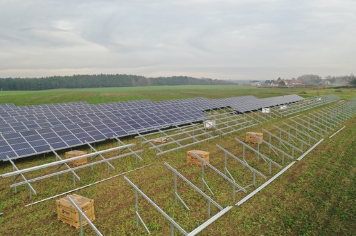 R. Power, cel mai mare dezvoltator polonez de ferme fotovoltaice, care pregătește achiziții în România, a semnat finanțarea unui întreg portofoliu de centrale de energie solară