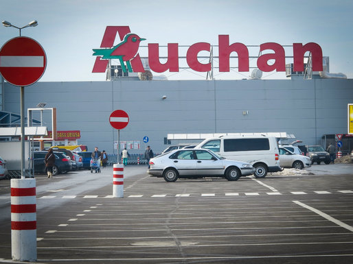 FOTO Auchan și Leroy Merlin instalează panouri fotovoltaice pe magazine