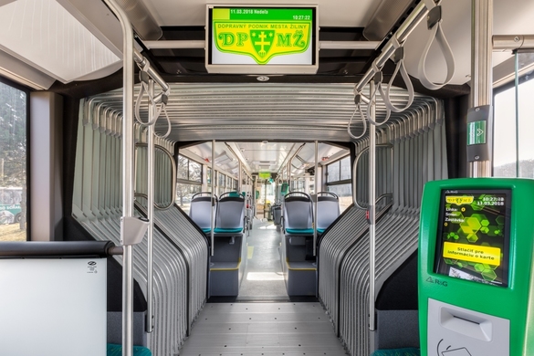 FOTO Solaris a primit o nouă comandă din Cluj, pentru troleibuze electrice, contract de aproape 30 milioane euro. Primele autobuze electrice, dotate cu wi-fi, au început să fie folosite în România