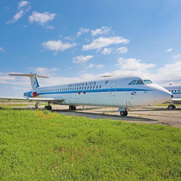 FOTO Avionul prezidențial al lui Nicolae Ceaușescu, scos la vânzare cu 25.000 euro