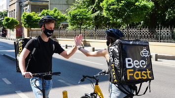 BeeFast - Tot mai multe magazine din zona de retail își vor consolida prezența în online, chiar dacă offline-ul generează vânzări considerabile în prezent