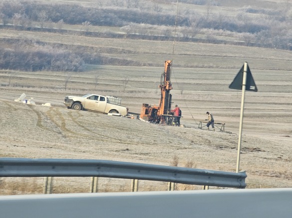 FOTO Turcii vin să construiască tabere pentru muncitorii care lucrează la autostrada Făgăraș-Sibiu. Start lansat 