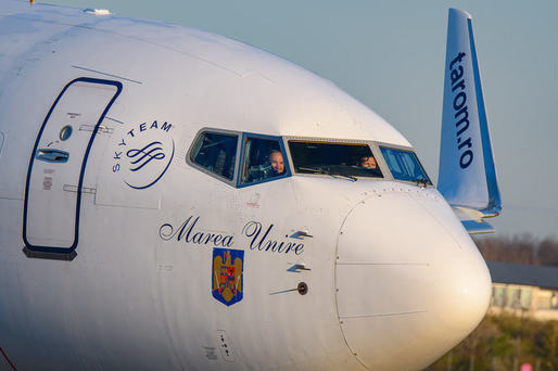 FOTO TAROM a vândut sloturile de la aeroportul Heathrow către cea mai bună companie aeriană din lume 