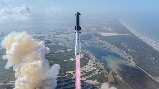 VIDEO Compania SpaceX a lui Elon Musk a testat cu succes noua navetă spațială
