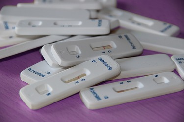 ULTIMA ORĂ Decizie UE privind certificatul verde: Testele antigen rapide vor putea fi folosite pentru a dovedi trecerea prin boală