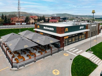 FOTO McDonald’s investește aproximativ 8 milioane de lei într-un nou restaurant Drive-Thru, în Urbano Shopping & Living