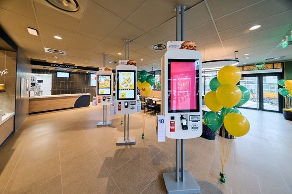 FOTO McDonald’s investește aproximativ 8 milioane de lei într-un nou restaurant Drive-Thru, în Urbano Shopping & Living