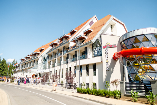 FOTO Fundația Pro Economica, având sprijinul Guvernului Ungariei, a inaugurat un hotel în Sovata
