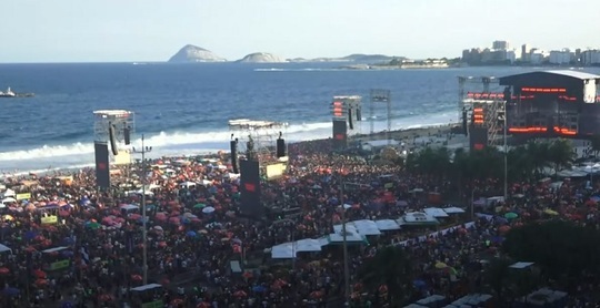 VIDEO Lady Gaga a oferit brazilienilor un mega-concert gratuit la care au asistat peste 2 milioane de persoane