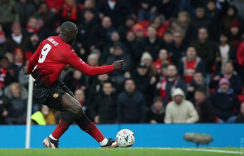 Treizeci de cluburi de fotbal furnizează 50% din totalul veniturilor în campionatele Europei