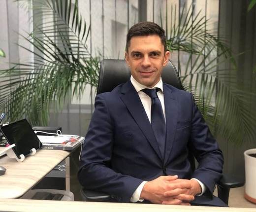 Ministrul Eduard Novak cere conducerii cluburilor din subordine analizarea contractelor angajaților de peste 65 de ani