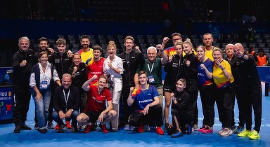 FOTO România este vicecampioană europeană la tenis de masă atât la feminin, cât și la masculin