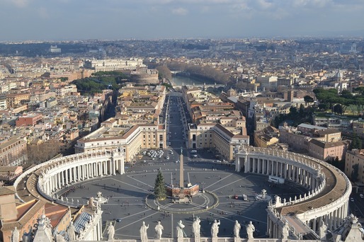 Roma se gândește să raționalizeze apa curentă într-o Italie afectată de cea mai importantă secetă din ultimele decenii; Vaticanul își oprește fântânile
