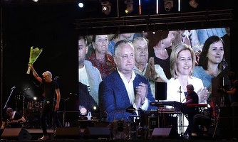 Dodon denunță ideea unirii cu România într-o rară vizită în Găgăuzia