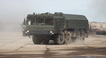 Rusia amplasează rachete nucleare Iskander în zona Kaliningrad