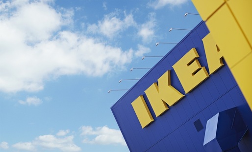 IKEA deschide primul său magazin din Ucraina. Investiția, pregătită încă din 2009, dar abandonată din cauza condițiilor dificile. Presa vorbea despre comisioane care ar fi fost cerute de oficiali ucraineni 