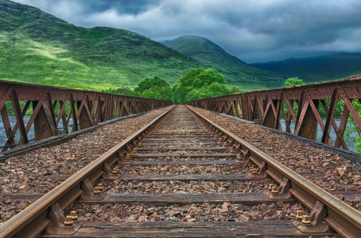 Țările din Grupul de la Vișegrad vor construi o linie de tren de mare viteză