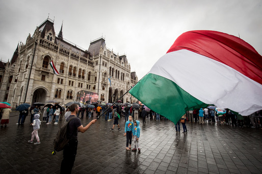Ambasadorul Ucrainei la Budapesta a fost convocat luni la Ministerul ungar de Externe, după ce liderul UDMR, Kelemen Hunor, nu a putut intra în Ucraina