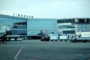 Rusia suspendă toate zborurile internaționale începând de la miezul nopții