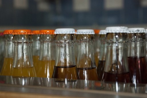 Polonia va introduce o taxă pe băuturile care conțin zahăr și pe micile sticle de băuturi alcoolice