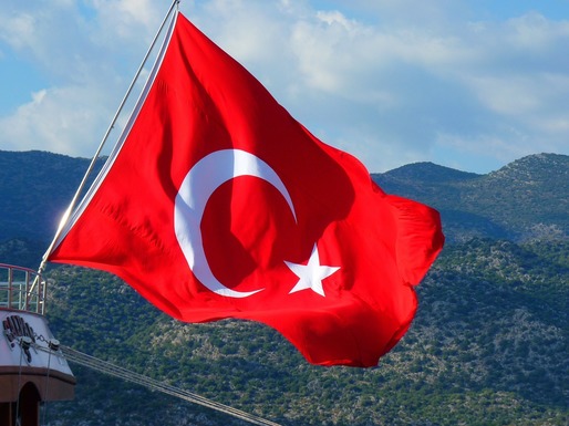 Turcia estimează 25 de milioane de turiști străini. ”2021 este anul târârii și al ridicării.”