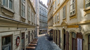 Coronavirus: Viena și regiunile învecinate vor închide magazinele neesențiale de Paște