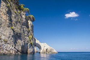 Grecia își redeschide granițele pentru turism 