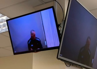 VIDEO Rusia: Aleksei Navalnîi a apărut în public, prin videoconferință, pentru prima dată de la încetarea grevei foamei
