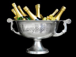 Șampanie vine de la Champagne, susține guvernul francez în lupta împotriva 'shampanskoye' rusești