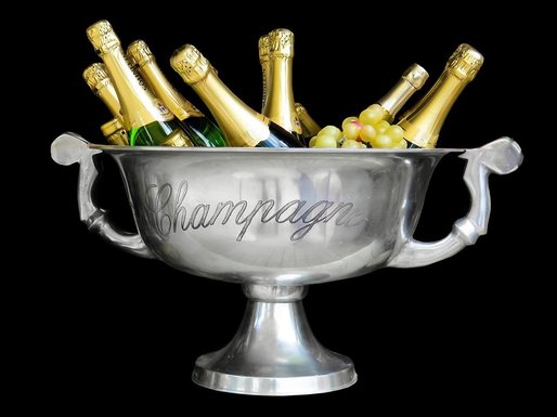 Șampanie vine de la Champagne, susține guvernul francez în lupta împotriva 'shampanskoye' rusești