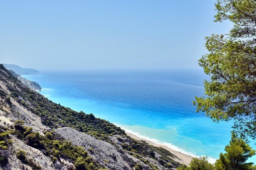 Veniturile din turism ale Greciei au urcat puternic