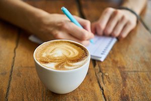 Patroana unui restaurant din Budapesta, arestată după ce un turist a primit o notă de 600 de euro pentru o cafea