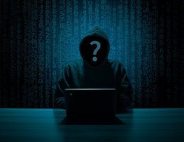Afaceriști ruși au câștigat zeci de milioane de dolari în tranzacții, prin intermediul informațiilor confidențiale obținute de la hackeri