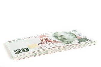 Erdogan le cere turcilor să își păstreze economiile în moneda națională