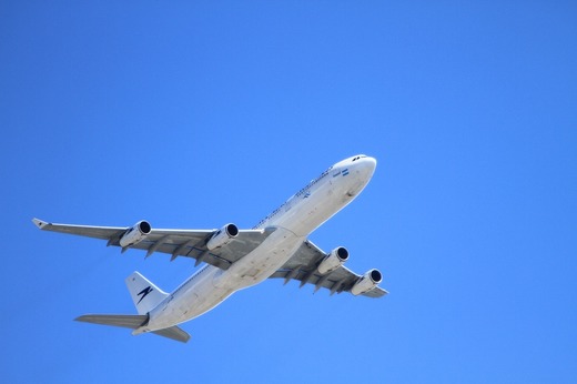 Rusia își închide spațiul aerian pentru 36 de țări