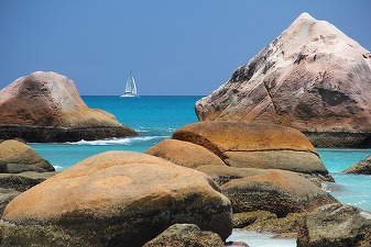 Speriați de sancțiunile SUA, oligarhii ruși își mută superiahturile în Maldive