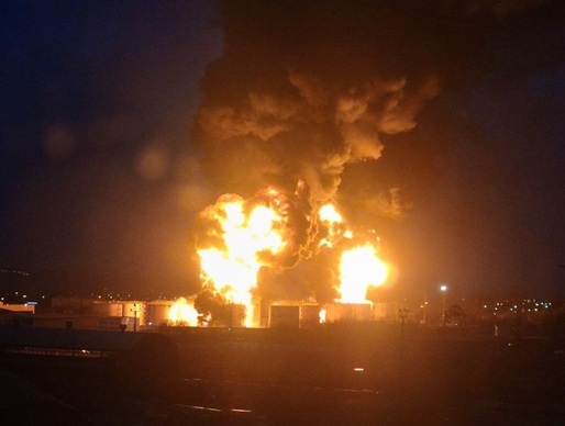 VIDEO Incendiu la un depozit de petrol din Belgorod, Rusia. Guvernatorul acuză Ucraina pentru incendiu 