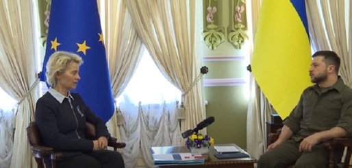 VIDEO Președintele Comisiei Europene îi înmânează lui Zelenski un chestionar și îi promite un proces accelerat de aderare la UE