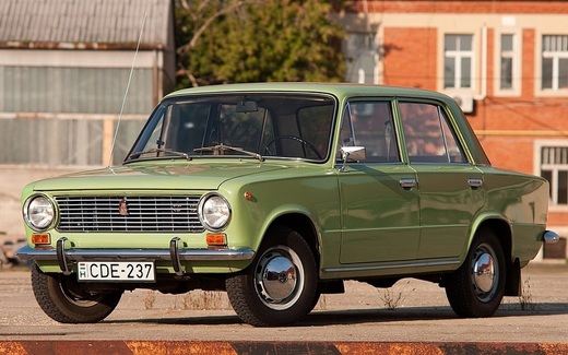 Rusia ia măsuri aberante în industria auto. Se întoarce 20 de ani în timp