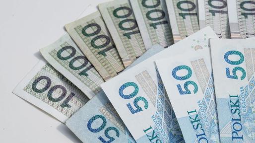 Polonia va majora de două salariul minim în 2023