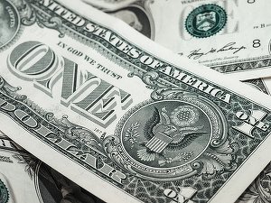 Bursa din Moscova va interzice utilizarea dolarului ca garanție pentru a subscrie tranzacții