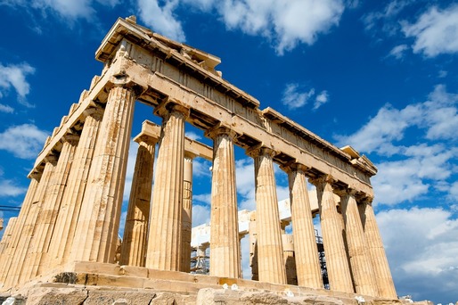 Grecia anunță că numărul de turiști străini s-a dublat în acest an