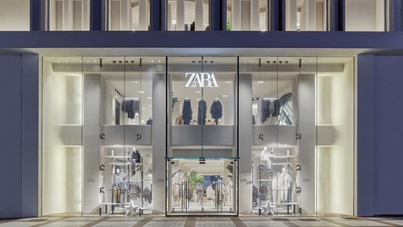 Proprietarul Zara își vinde operațiunile din Rusia, dar nu exclude o revenire 