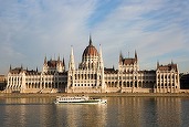 Protest la Budapesta. Guvernul a concediat opt profesori pentru că au făcut grevă 