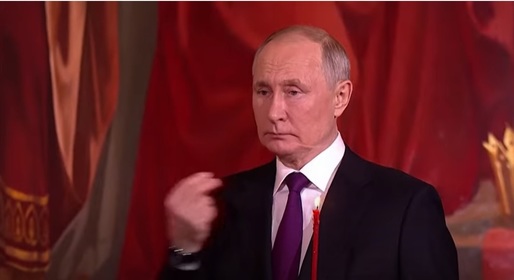 VIDEO Putin a participat la sjluba de Înviere. Ouă oferite reciproc